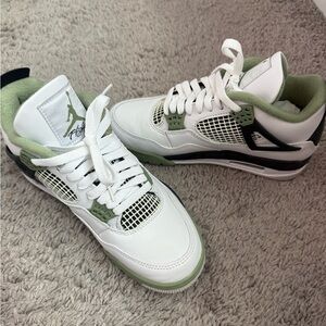 Air Jordan 4 Seafoam